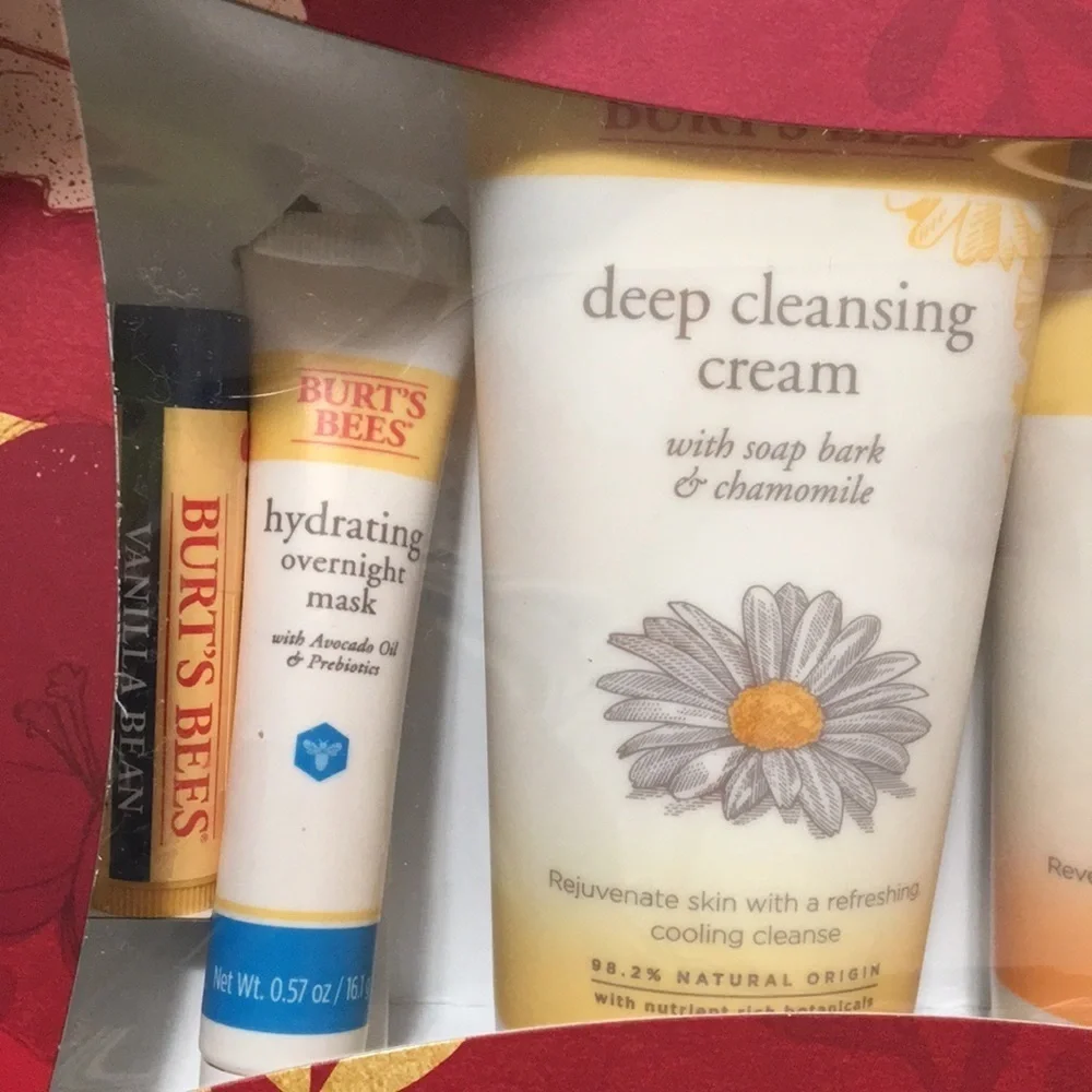 Burt's Bees Face Essentials Gift Set - 4pk